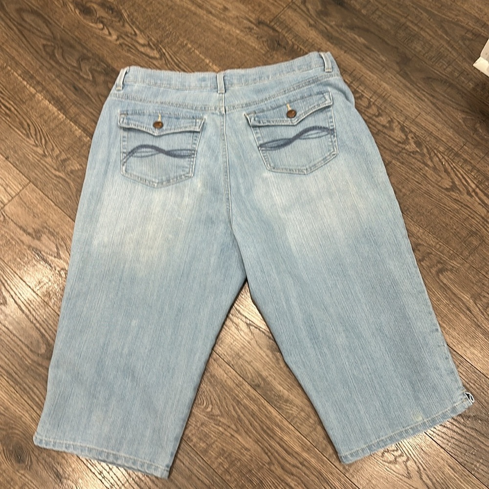 Gloria Vanderbilt Amanda Light Blue Cropped Denim Jeans w Stretch